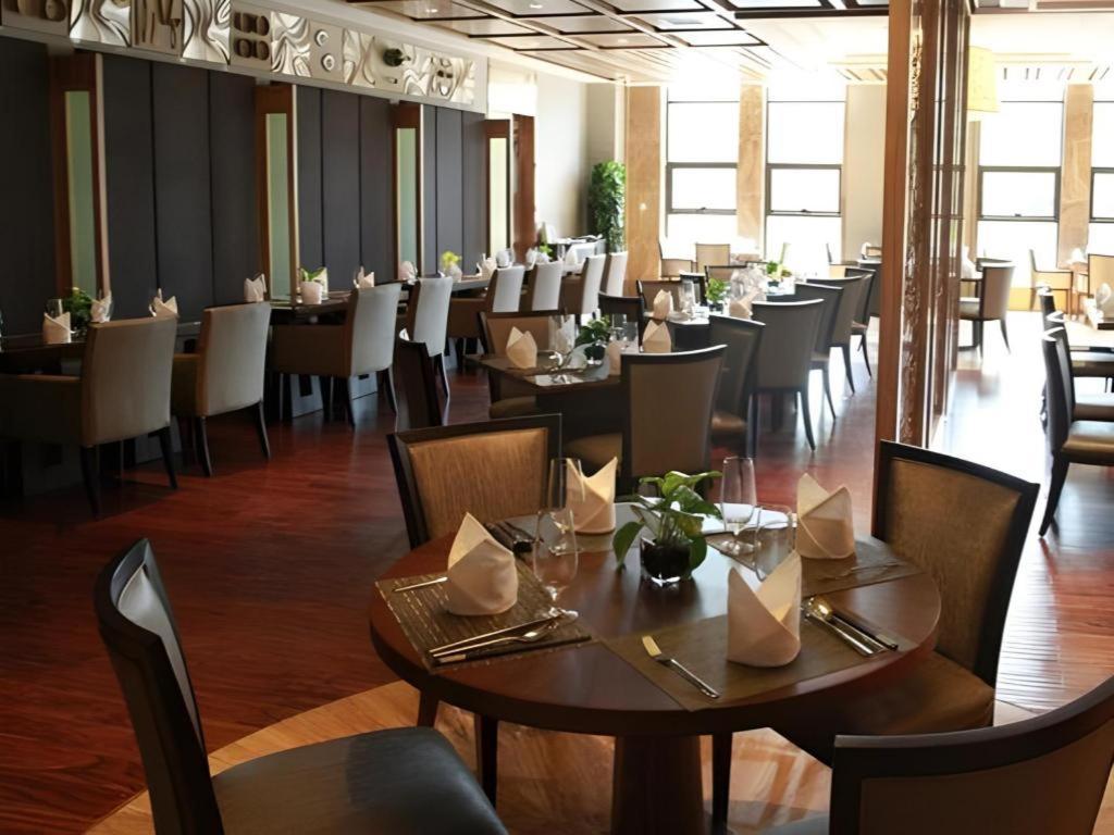 Chengdu Joyhub Air Hotel Bagian luar foto