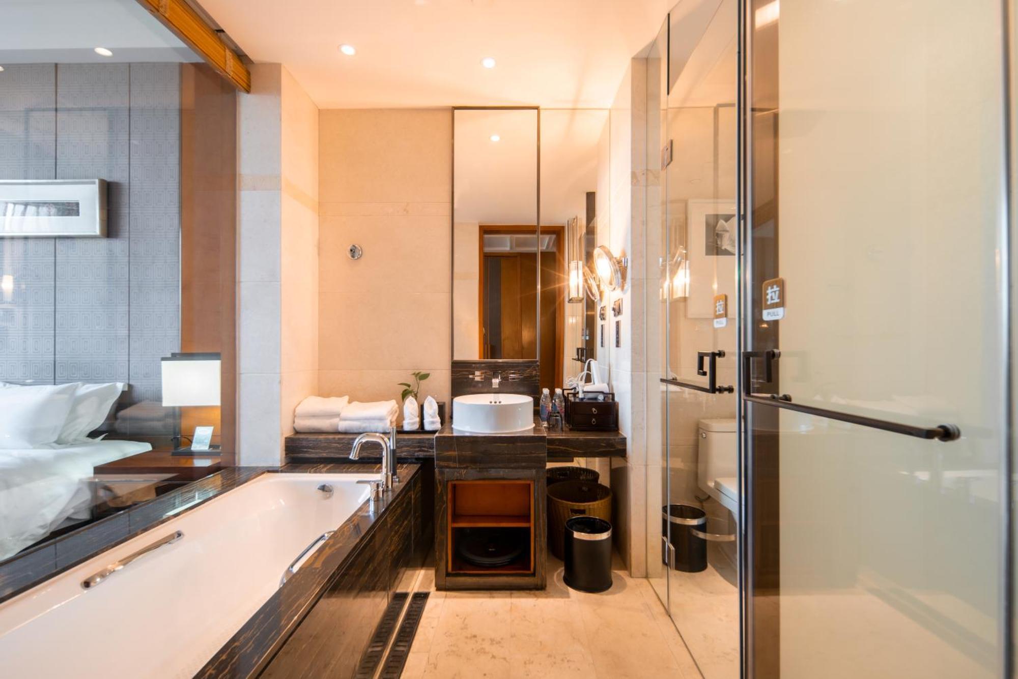 Chengdu Joyhub Air Hotel Bagian luar foto