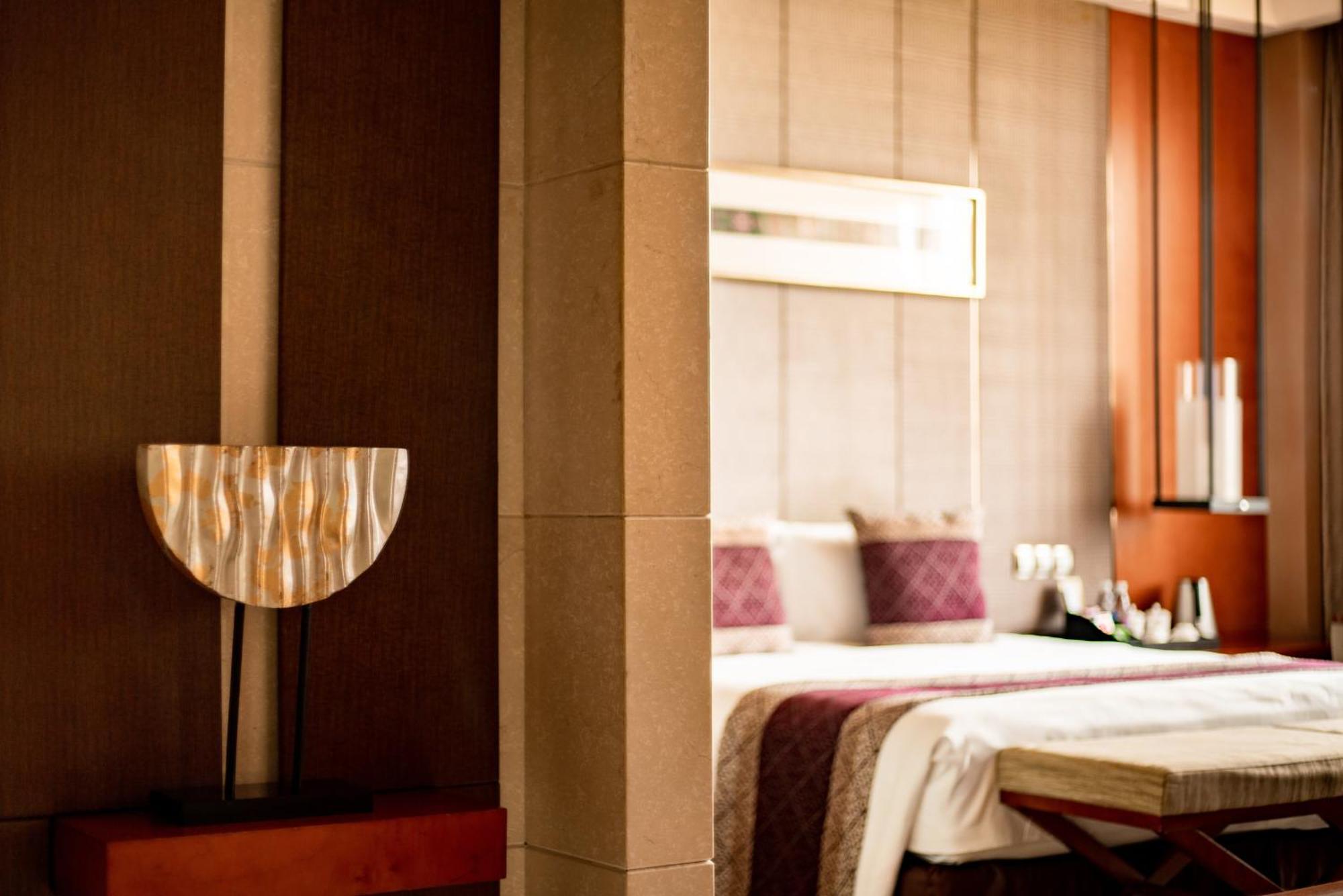 Chengdu Joyhub Air Hotel Bagian luar foto